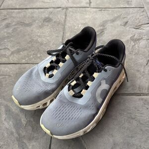 On Cloud Cloudmonster Womens Size 9 Helion Cloudtec Running Shoes Mist/Blueberry